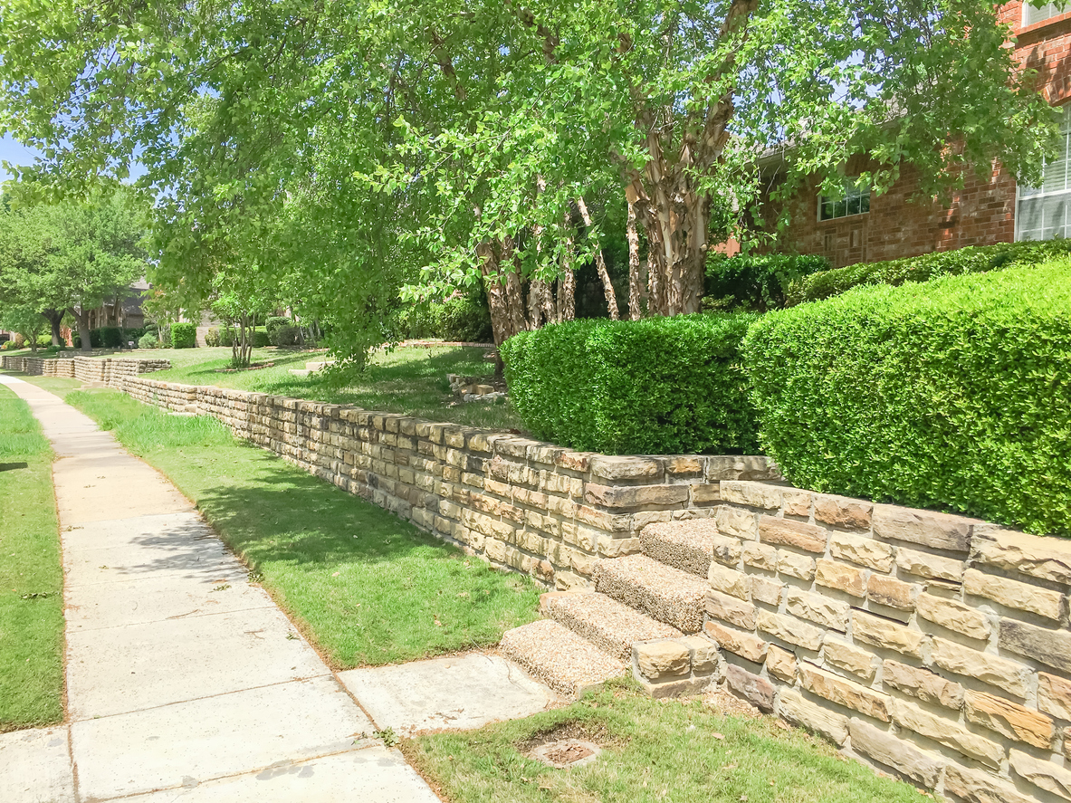 Expert Brick Retaining Waller Repair Services Wisconsin